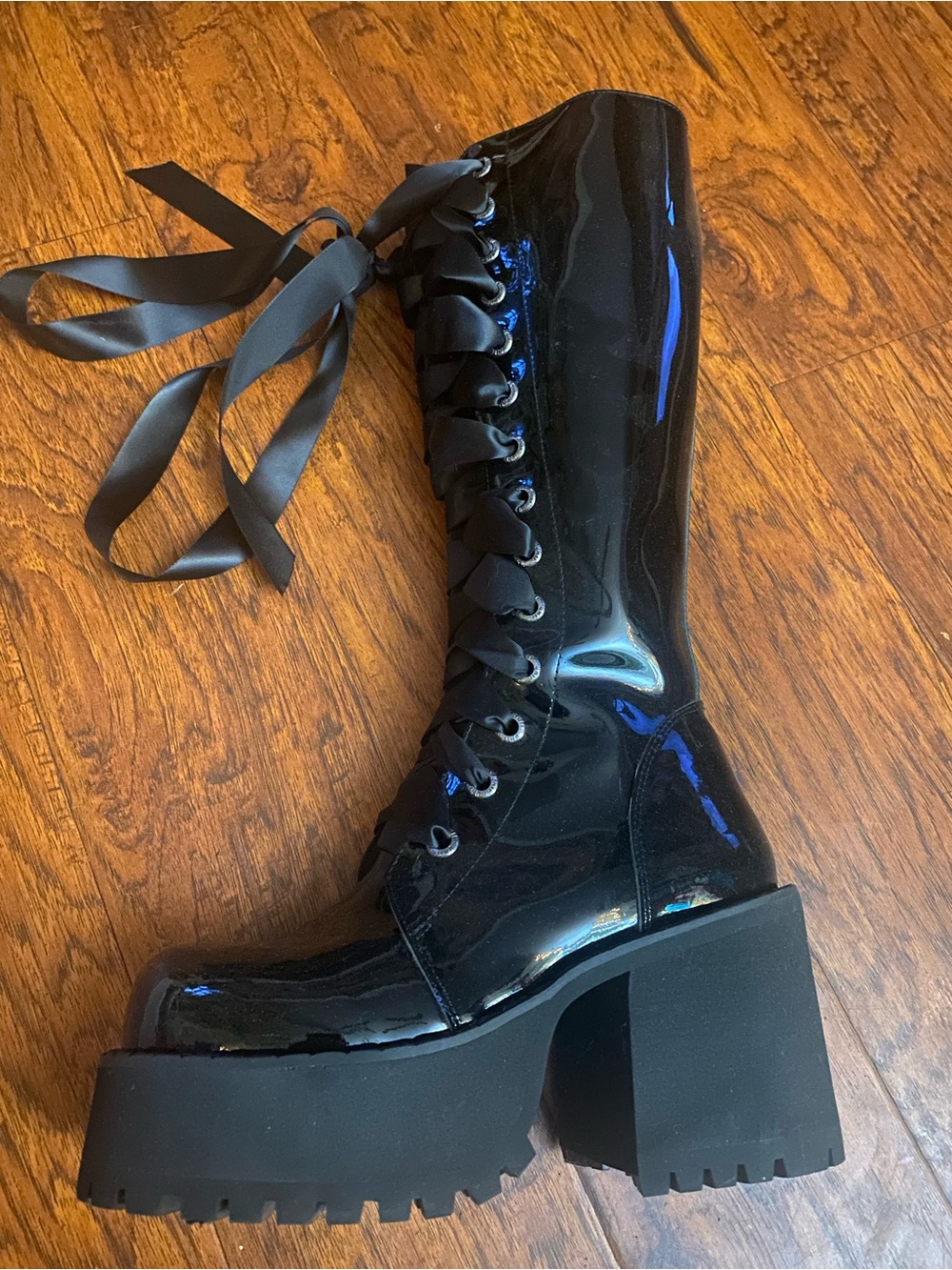 UNIF Trinity boots